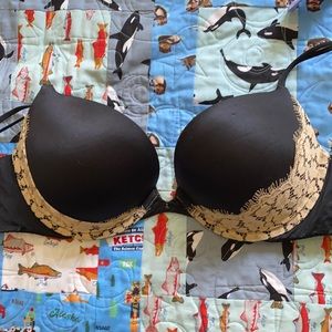 Victoria’s Secret very sexy push up 36c